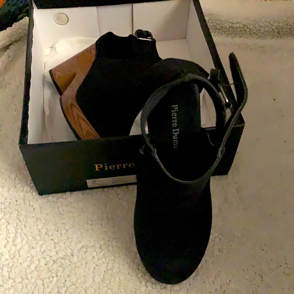 Black clogs